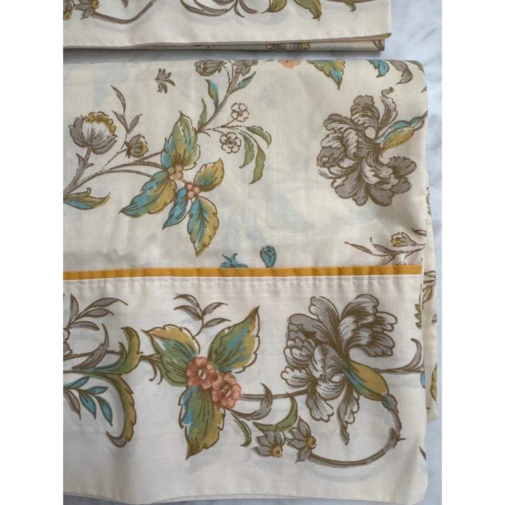 Vintage Springmaid Wondercale King Pillowcases Floral Chintz Set of 2 Cream 1075